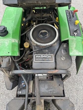 3 hjulet plæneklipper, John Deere F525