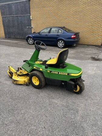 3 hjulet plæneklipper, John Deere F525