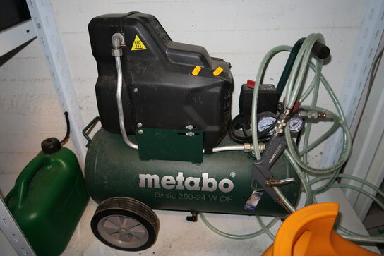 Deluca Film *Del 2 - Kælder*