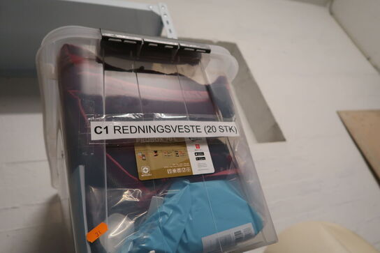 3 stk. kasser med redningsveste