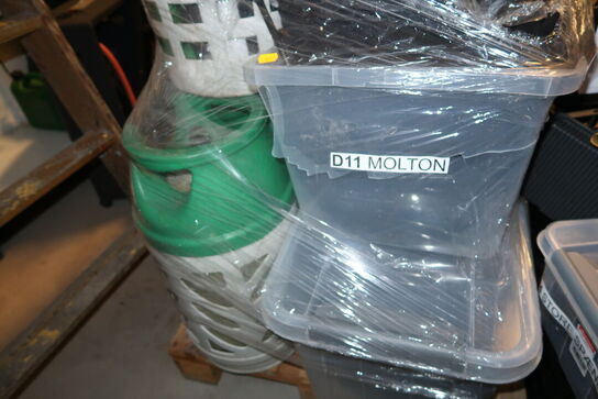 Div. Gasflasker, varmeovn, forlængerledninger, kopper m.m.