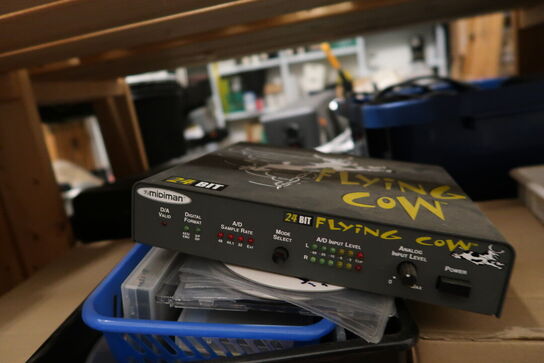 Div. Forstærker bl.a. FISHER TR-275, converter MIDIMAN Flying Cow m.m.