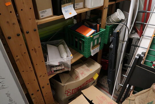 4 fag lagerreoler uden indhold