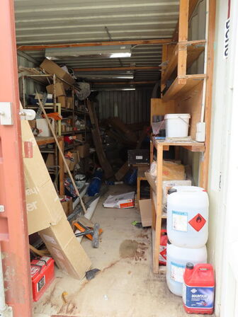 20" skibscontainer med indhold