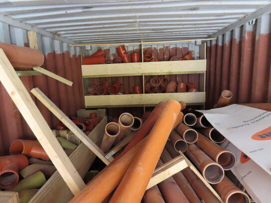 20" skibscontainer med indhold