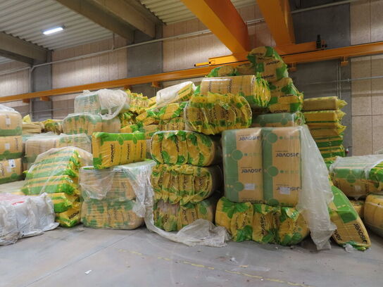 KÆMPE LOT ISOLERING, mindst 800 pakker blandet isolering