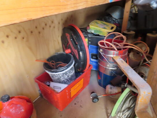 20" skibscontainer med indhold