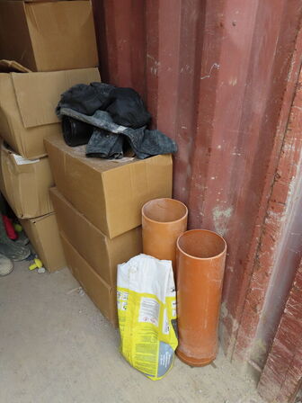 20" skibscontainer med indhold