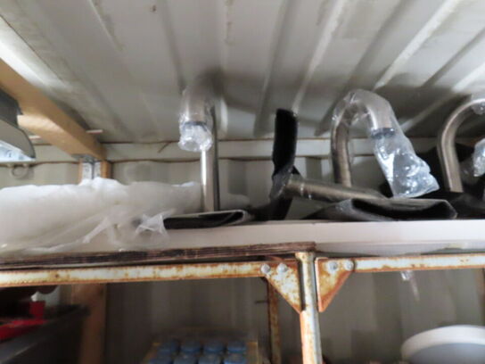 20" skibscontainer med indhold