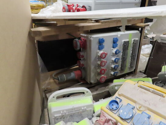 Div. materialer, eltavler og ledninger