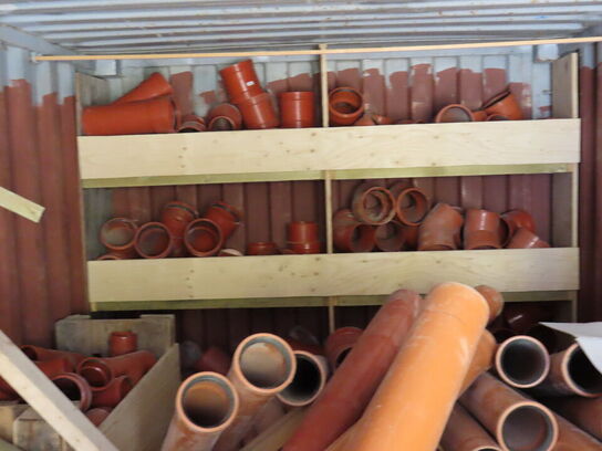 20" skibscontainer med indhold