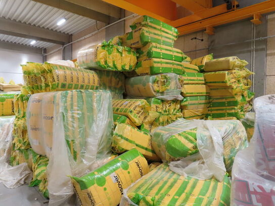 KÆMPE LOT ISOLERING, mindst 800 pakker blandet isolering