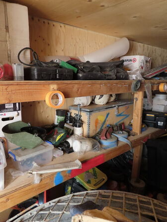 20" skibscontainer med indhold