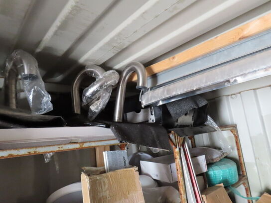 20" skibscontainer med indhold