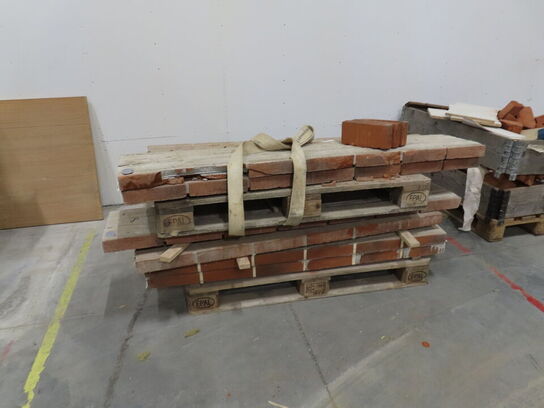 Div. assoteret overliggere og rest mursten