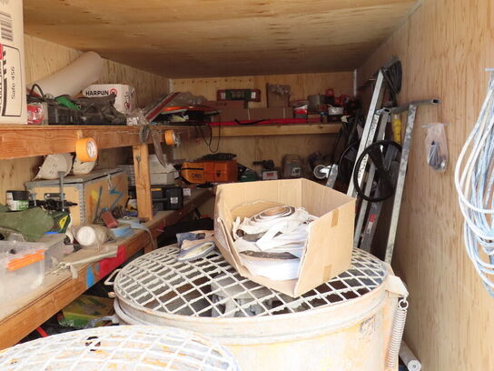 20" skibscontainer med indhold