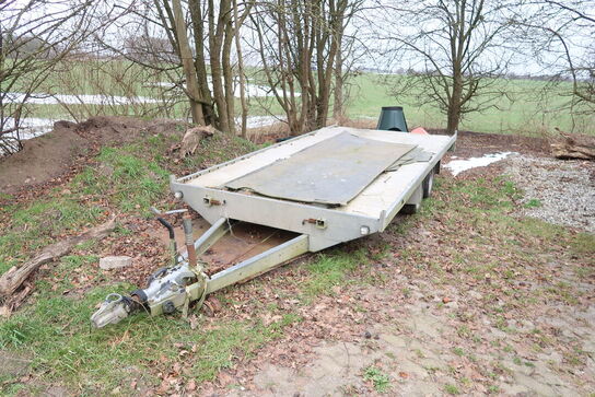 Autotrailer VARIANT 3521l4