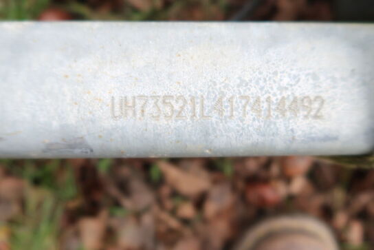 Autotrailer VARIANT 3521l4