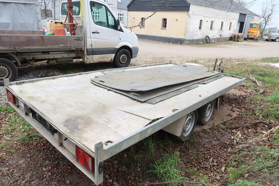 Autotrailer VARIANT 3521l4
