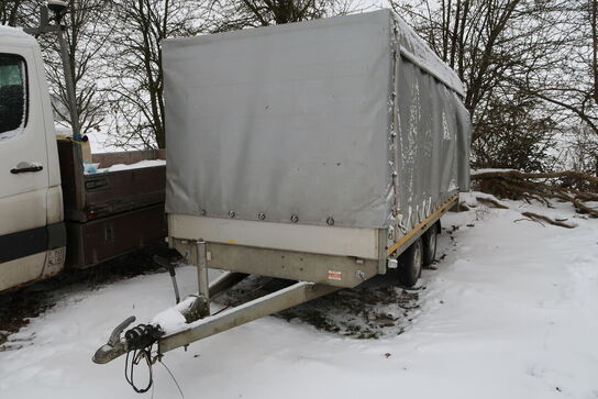Trailer EDUARD 4018-2000 med stativ og pressenning samt div. Varelager