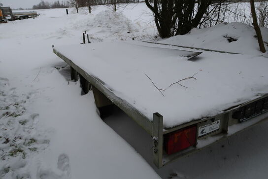 Autotrailer VARIANT 3521l4