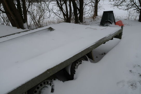 Autotrailer VARIANT 3521l4