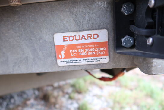 Trailer EDUARD 4018-2000 med stativ og pressenning samt div. Varelager