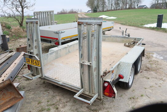 Maskintrailer VARIANT 3516b3