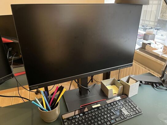 2 Computerkærme, LENOVO + Keyboard