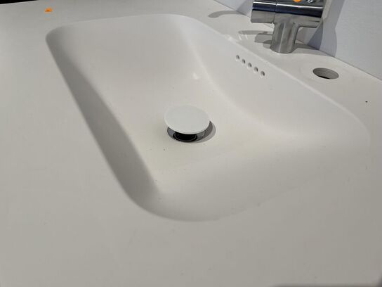 Badeværelsemøbel med Vask