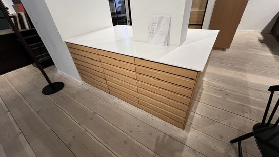 Køkken Ø FORM PLUS+ med Bordplade i Sten