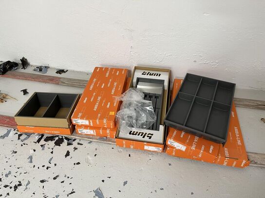 Lot med  Skuffeindretning   BLUM AMBIA-LINE