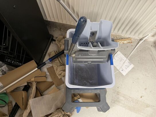 Blandet Lot Maling, Rengøringsartikler