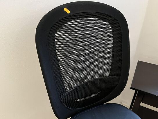 Hæve/sænkebord Grønt + Kontorstol  + Kommode