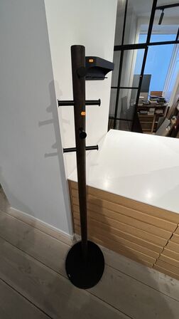 Stumtjener UMBRA + Knagehylde