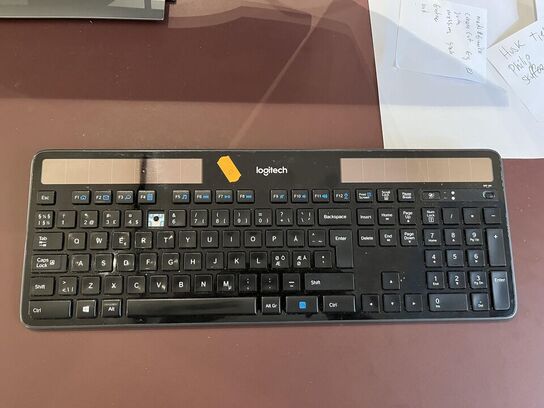 2 Skærme, DELL, LENOVO + Keyboard/Mus