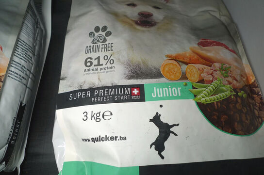 12kg hundefoder i poser á 3kg, Quicker, Adriatic Junior