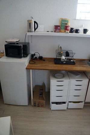 Køleskab, mikroovn, toaster, m.v.