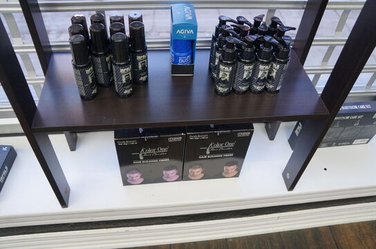 Udstillingsreol inkl. Indhold