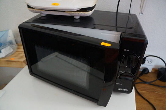 Køleskab, mikroovn, toaster, m.v.