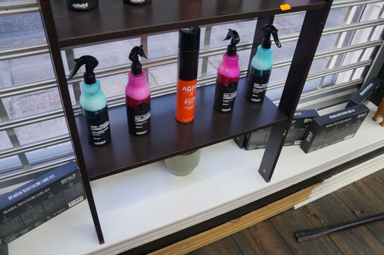 Udstillingsreol inkl. Indhold