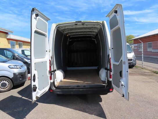 Varebil RENAULT Master 2.3 DCI 170 T35 L2H2