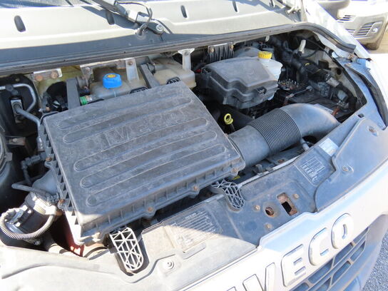 Varebil IVECO Daily 35S13V