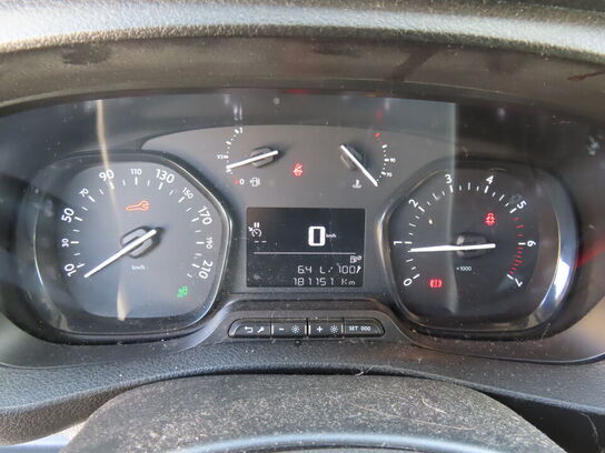 Varebil PEUGEOT Expert BlueHDI 120 L2