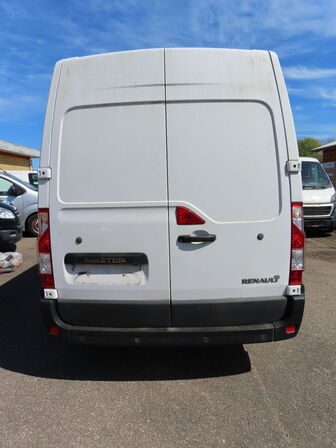 Varebil RENAULT Master 2.3 DCI 170 T35 L2H2