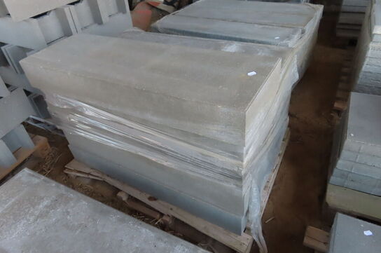 2 paller med betonfliser