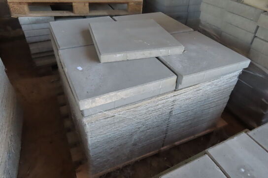 3 paller med betonfliser