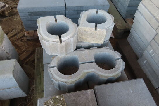 2 paller med diverse sten og fliser