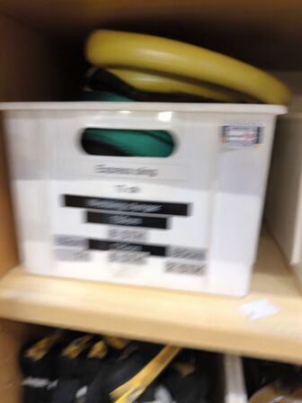 Skab med udstyr til faldsikring