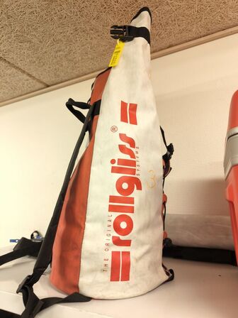 Indhold fra 3 reoler FALDSIKRING MM.